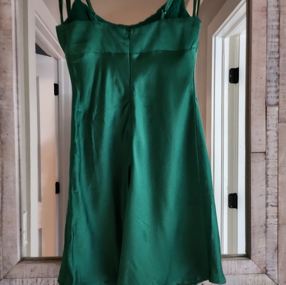 Selfie LeslieFantasia Gathered Bust Satin Mini Dress Jade XS - Picture 10 of 12